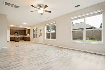 734 Crownpoint Court, Arlington, TX 76002 - Photo 7