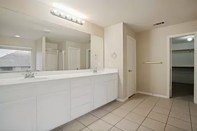 734 Crownpoint Court, Arlington, TX 76002 - Photo 19