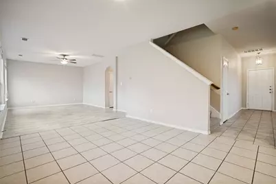 734 Crownpoint Court, Arlington, TX 76002 - Photo 5