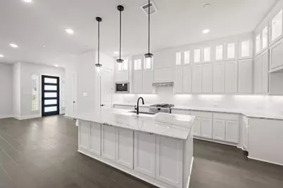 12735 Rutland Drive, Farmers Branch, TX 75234 - Photo 3