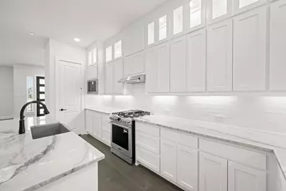 12735 Rutland Drive, Farmers Branch, TX 75234 - Photo 11