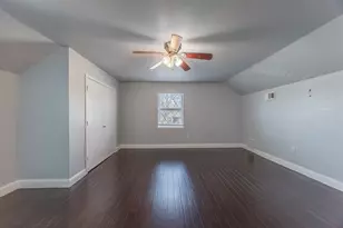 109 W Marguerita Dr, Garland, TX 75040 - Photo 9