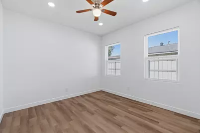 2406 Naoma Street, Dallas, TX 75241 - Photo 17