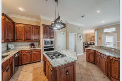 2215 Red Hawk Lane, Euless, TX 76039 - Photo 9