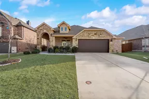 550 Lily St, Crowley, TX 76036 - Photo 3
