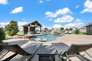 13310 McAllen Ln, Justin, TX 76247 - Photo 7