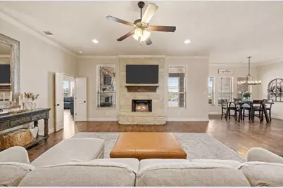 13310 McAllen Lane, Justin, TX 76247 - Photo 11
