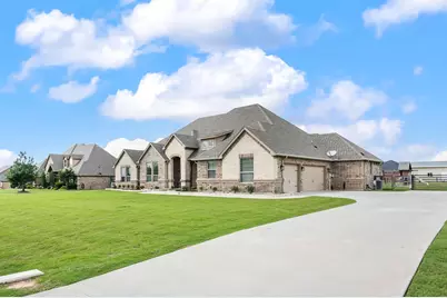 13310 McAllen Lane, Justin, TX 76247 - Photo 5