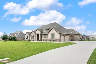 13310 McAllen Ln, Justin, TX 76247 - Photo 5