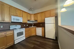 1010 Teresa Ct, Granbury, TX 76048 - Photo 5