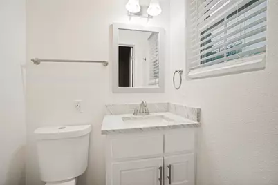 535 Northside Avenue, Lewisville, TX 75057 - Photo 17