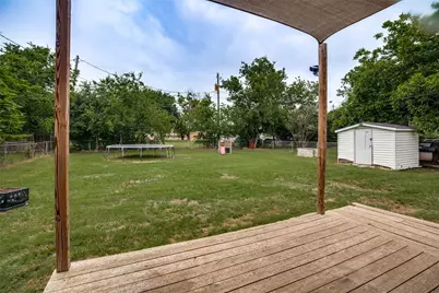 535 Northside Avenue, Lewisville, TX 75057 - Photo 23