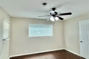 306 Line Dr, Gainesville, TX 76240 - Photo 13