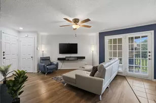 16301 Ledgemont Ln, Addison, TX 75001 - Photo 5