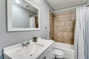 9645 Limestone Dr, Dallas, TX 75217 - Photo 11