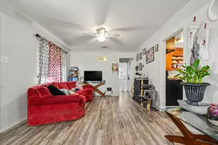 2889 Beasley Dr, Garland, TX 75041 - Photo 5