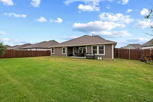 943 Buttercup Dr, Pilot Point, TX 76258 - Photo 17