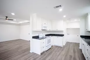 1333 E Palestine, Mexia, TX 76667 - Photo 11