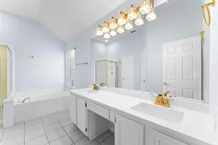 6903 Hawaii Ln, Arlington, TX 76016 - Photo 13