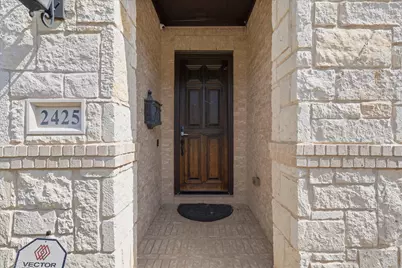 2425 Hunters Boulevard, Lewisville, TX 75056 - Photo 3