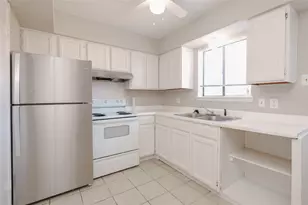 2813 Wimbledon Ct, Garland, TX 75041 - Photo 3