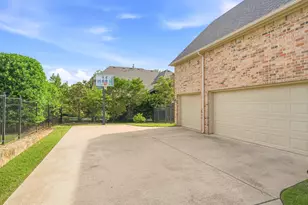 4615 Wild Honey Ct, Flower Mound, TX 75022 - Photo 39