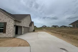 709 Water Side Dr, Van Alstyne, TX 75495 - Photo 3