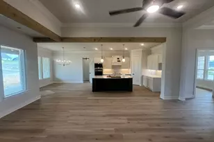 709 Water Side Dr, Van Alstyne, TX 75495 - Photo 7