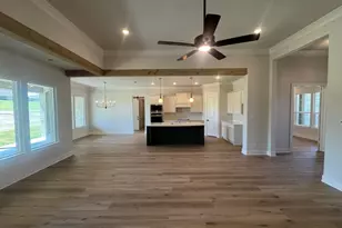 709 Water Side Dr, Van Alstyne, TX 75495 - Photo 5