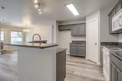 1024 Heberle Drive, Burleson, TX 76028 - Photo 11