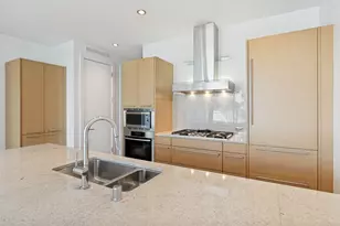 2900 McKinnon St, Dallas, TX 75201 - Photo 3