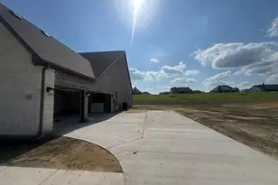 707 Water Side Dr, Van Alstyne, TX 75495 - Photo 3