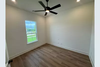 707 Water Side Drive, Van Alstyne, TX 75495 - Photo 5