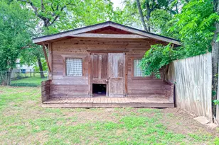 303 N 30th St, Corsicana, TX 75110 - Photo 25