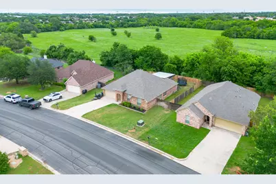210 Willow Creek Drive, Weatherford, TX 76085 - Photo 33