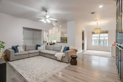 210 Willow Creek Drive, Weatherford, TX 76085 - Photo 7