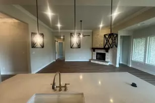 412 Indian Crk Rd, Van Alstyne, TX 75495 - Photo 9