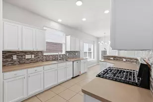 4561 Crooked Ridge Dr, The Colony, TX 75056 - Photo 13