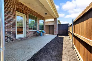 428 King Galloway Dr, Lewisville, TX 75056 - Photo 25