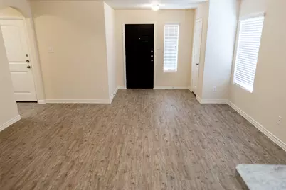 1413 Starling, Ennis, TX 75119 - Photo 3