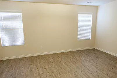 1413 Starling, Ennis, TX 75119 - Photo 7