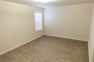 1413 Starling, Ennis, TX 75119 - Photo 9
