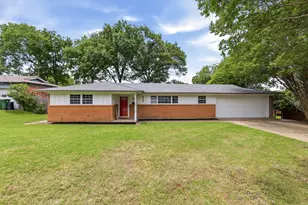 7004 Marilyn Ln, North Richland Hills, TX 76180 - Photo 1