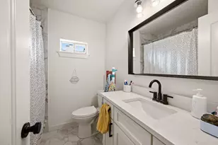 8852 Larchwood Dr, Dallas, TX 75238 - Photo 19