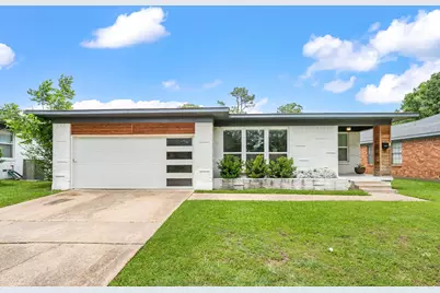 8852 Larchwood Drive, Dallas, TX 75238 - Photo 3