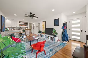 8852 Larchwood Dr, Dallas, TX 75238 - Photo 9