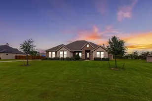 266 Odell Rd, Springtown, TX 76082 - Photo 3