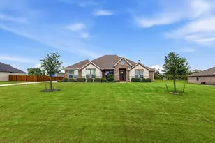 266 Odell Rd, Springtown, TX 76082 - Photo 1
