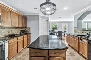 1352 Scenic Hills Dr, McKinney, TX 75071 - Photo 9