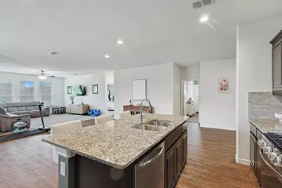 1211 Tiburon Trail, Cleburne, TX 76033 - Photo 5